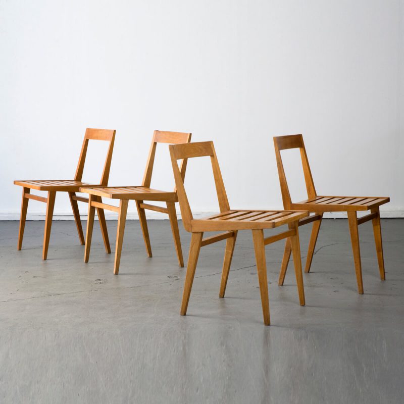 Set of four chairs with slatted seat in pau marfim