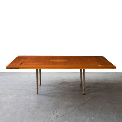 Rare PK-43 square coffee table in Oregon pine with four extension leaves