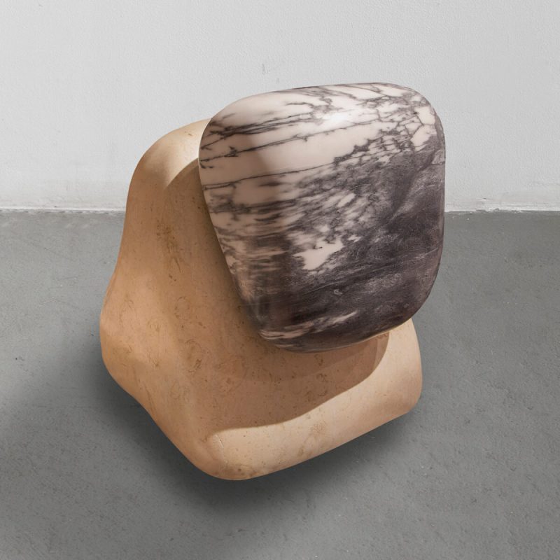 Stool in marble.