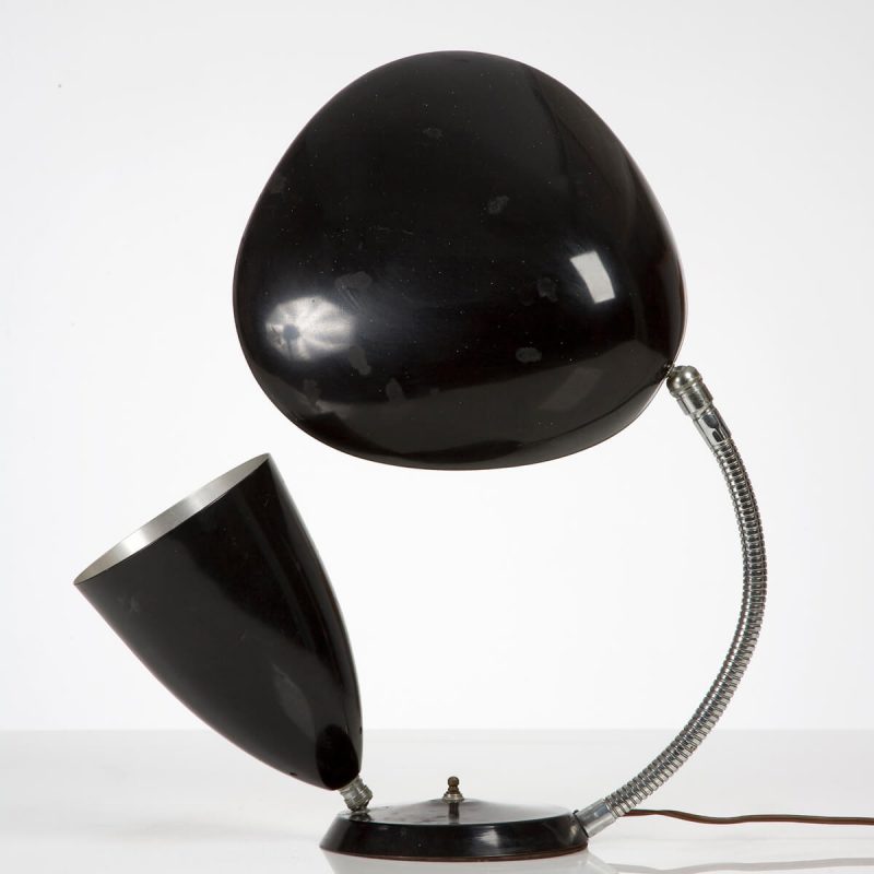 Table lamp in black enameled aluminum on a chrome-plated steel base with one cone shade and one 